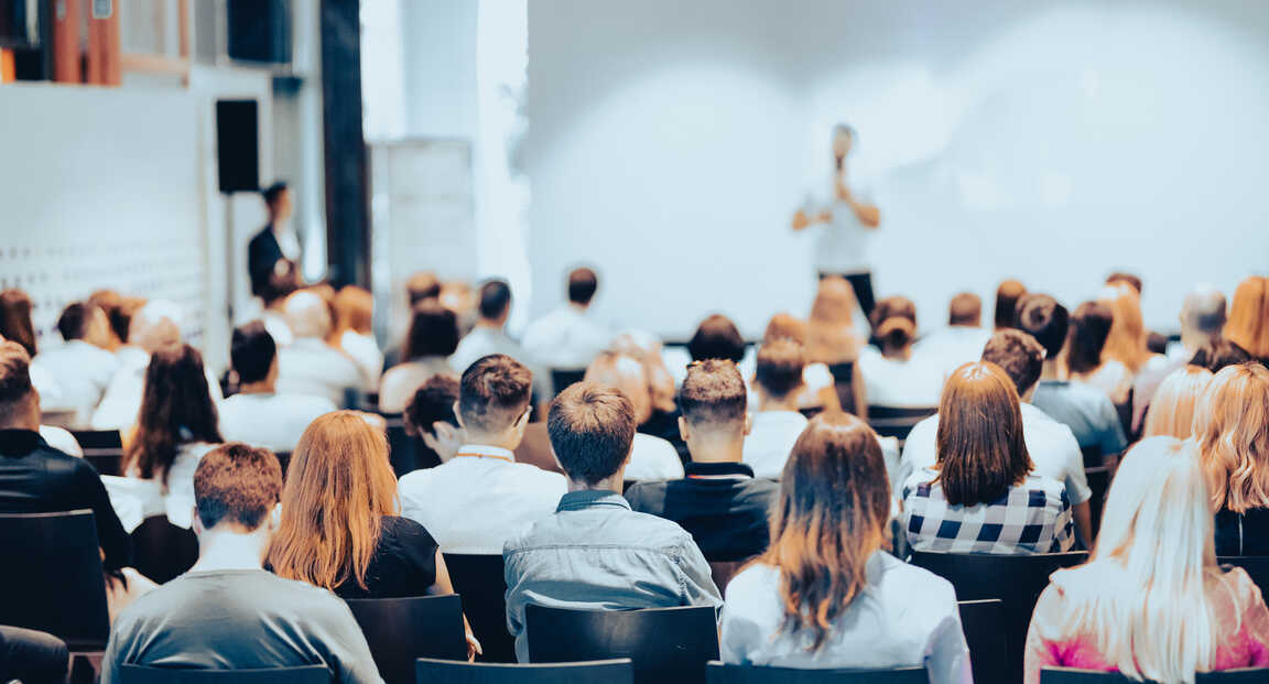 Így készüljön fel az évvégi konferenciára cégénél